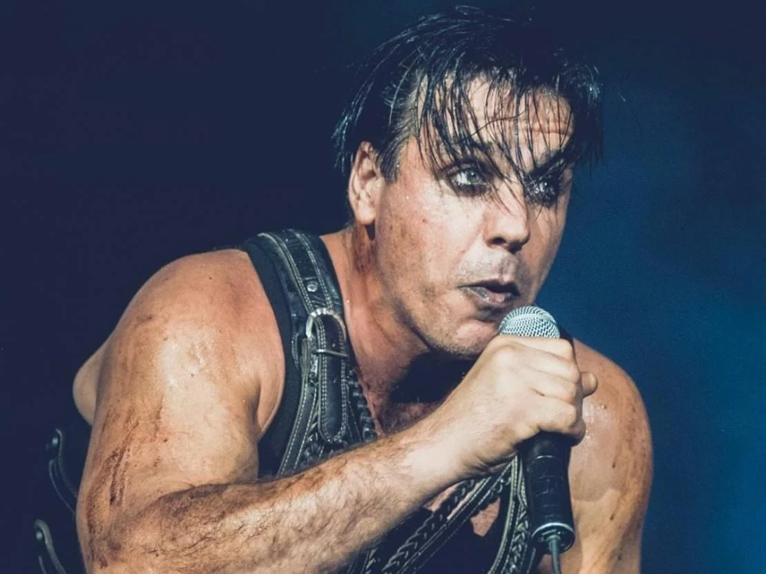 Росіяни розповсюдили фейкову цитату лідера гурту “Rammstein” про Україну