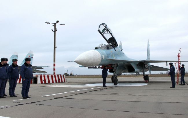 У Бельбеку була пожежа після вибухів. ЗМІ не виключають, що під удар потрапив МіГ-31К