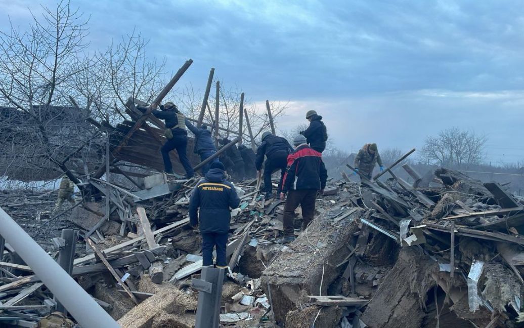 “Фронт наближається”: яка ситуація у Покровську і що кажуть люди, які тікають від обстрілів окупантів