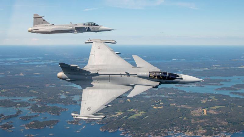 Швеція зупинила план передачі літаків Gripen Україні. Як це пов’язано з F-16