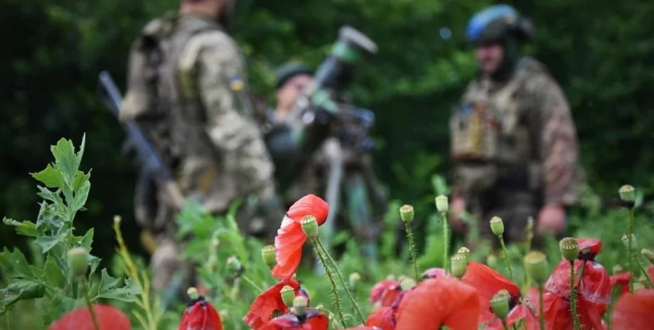 Сили оборони розвалили казарму з росіянами і спалили апаратуру для спостереження