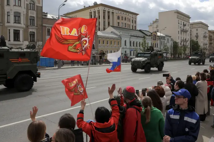 До Москви на 9 травня все ж приїдуть декілька депутатів Європарламенту